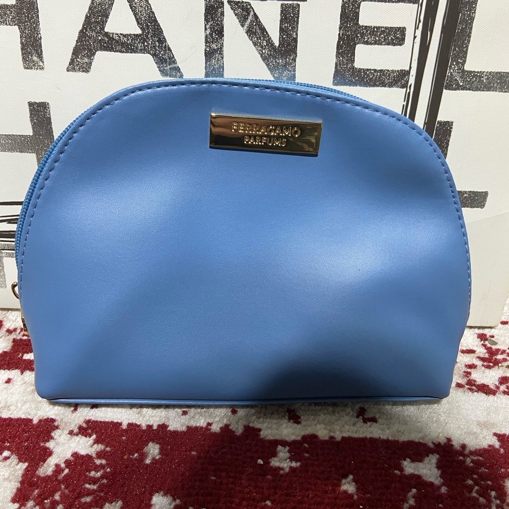 Ferragamo Parfumes Make-Up or Toiletries Pouch. Unisex.